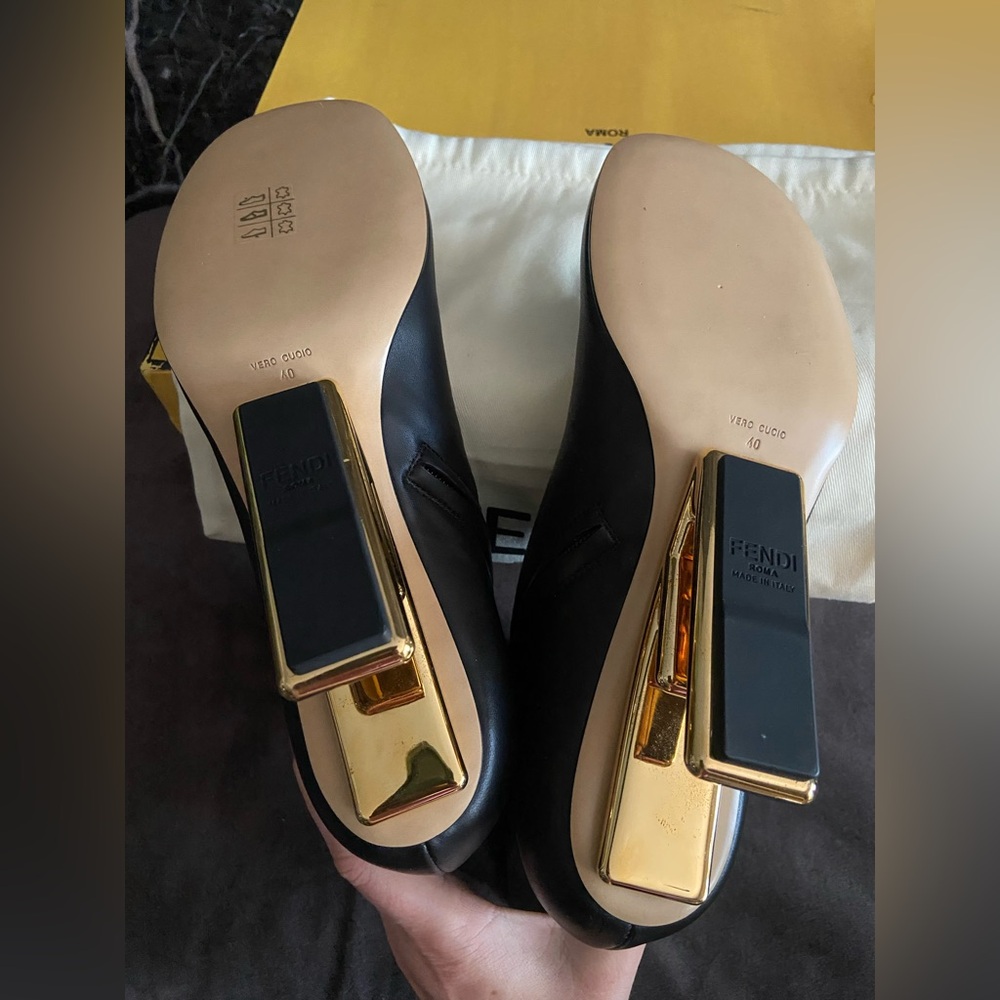 Fendi First Black Ankle Boots with Gold Heel. ⚜️ - Picture 11 of 16
